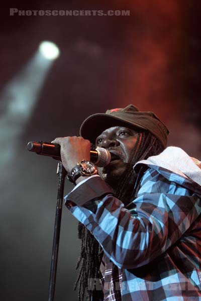 ALPHA BLONDY - 2010-06-21 - VINCENNES - Chateau de Vincennes - 